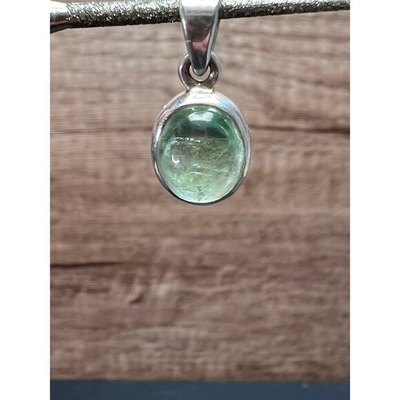 NEW Seafoam green gem tourmaline sterling silver pendant 1.72 grams - Picture 2 of 9